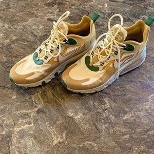 Nike AirMax 270 React sneakers